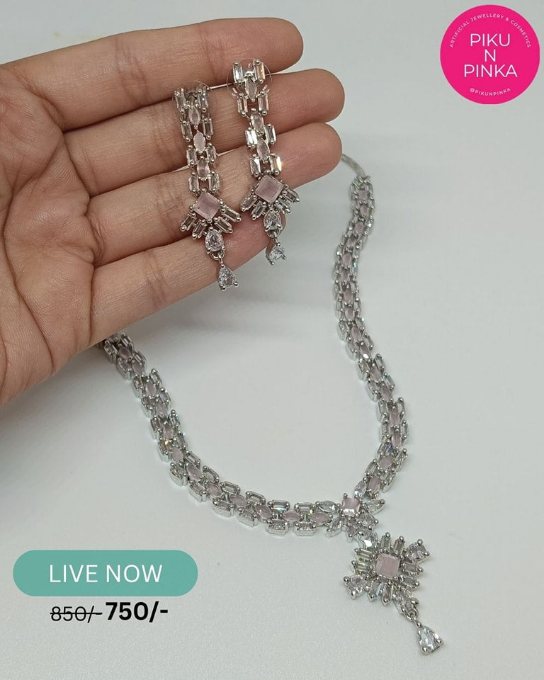 Crystal Chic Necklace Set