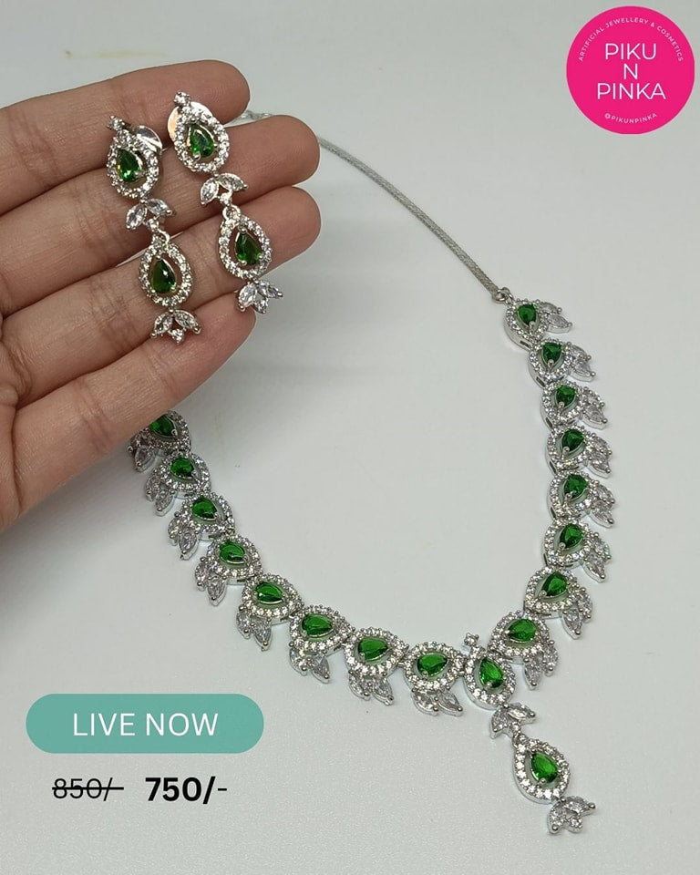 Emerald Leafy Luxe Necklace Set