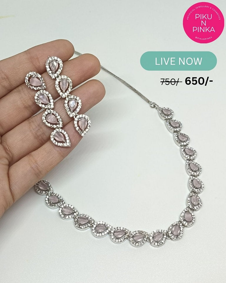 Blush Pearl Necklace Set
