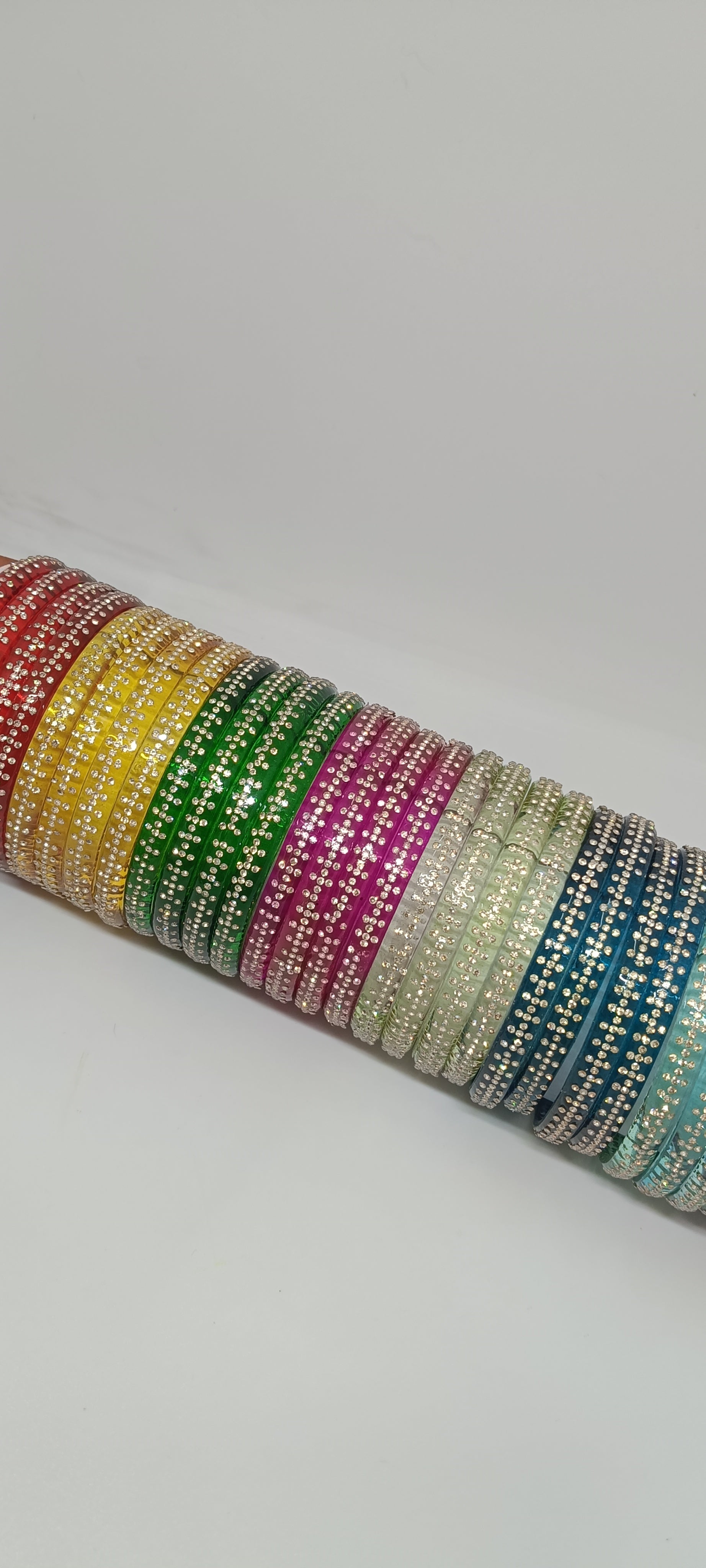 Set of 4 Raindrop Khara Glass Bangles