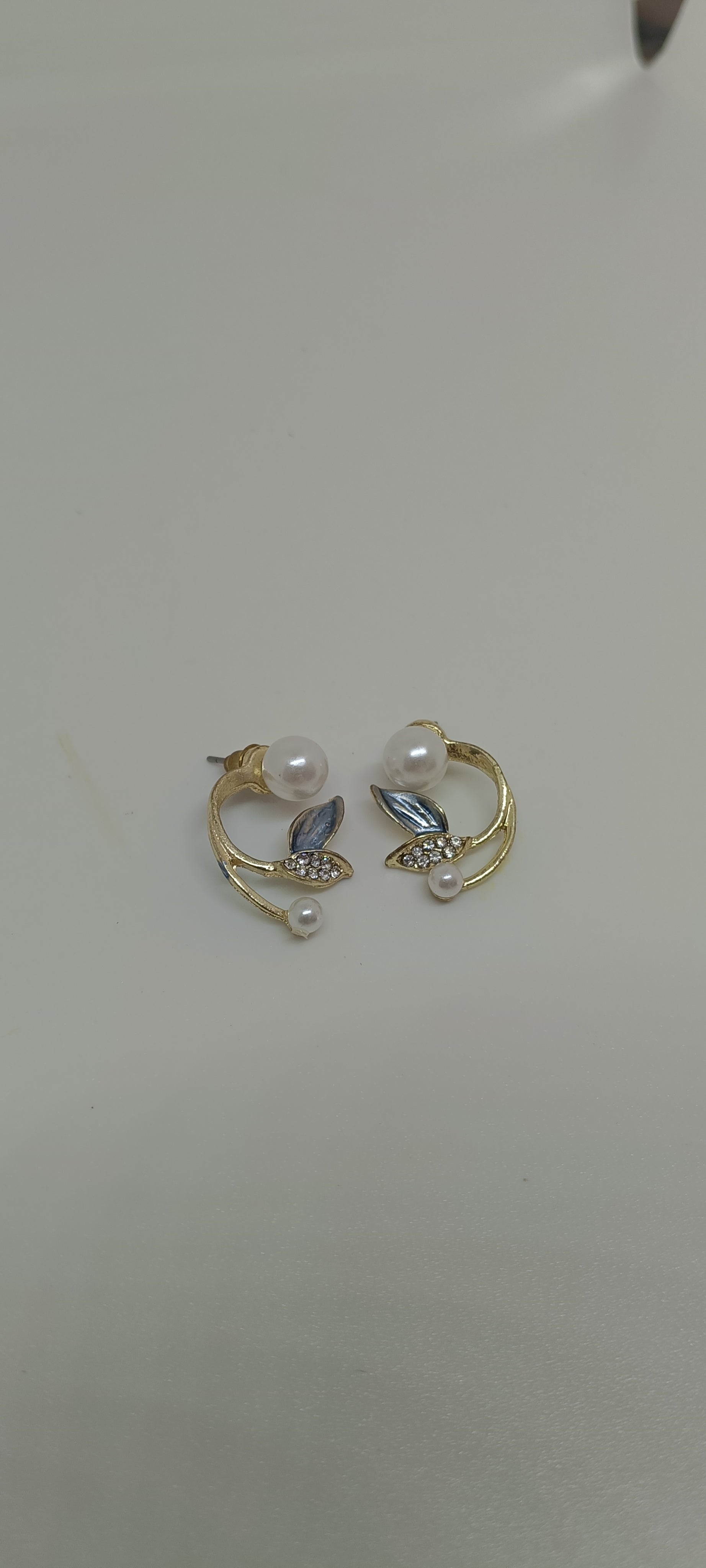 Blue Pearl Koran Earrings